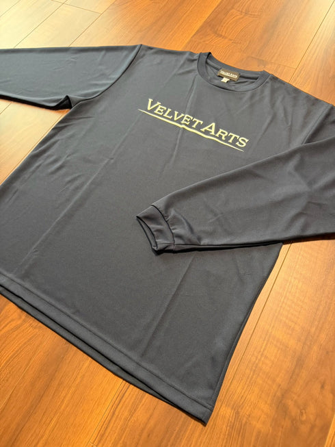 長袖ドライTシャツ(ゴシックロゴ)